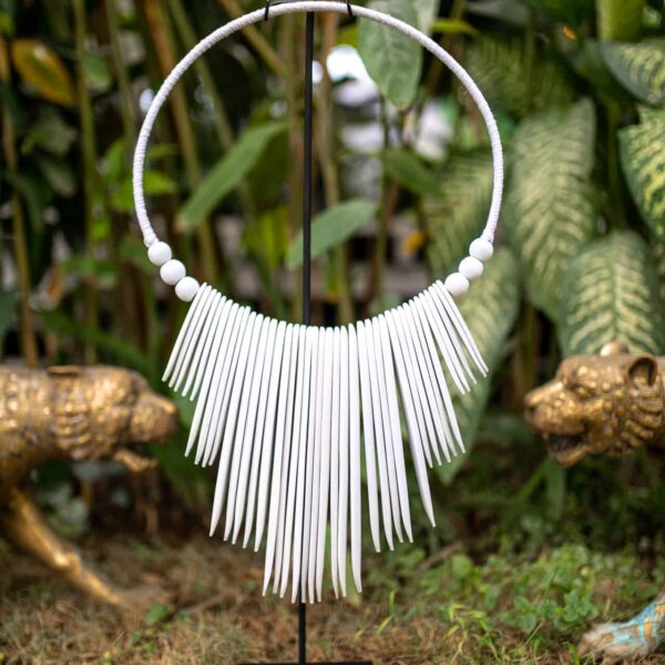 ethnische holzdekoration kayu