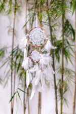 recznie pleciony lapacz snow z makramy