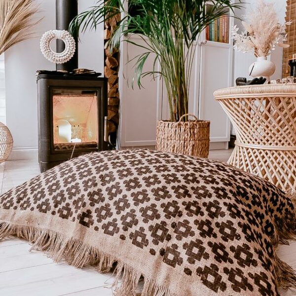 duza poduszka z juty boho styl