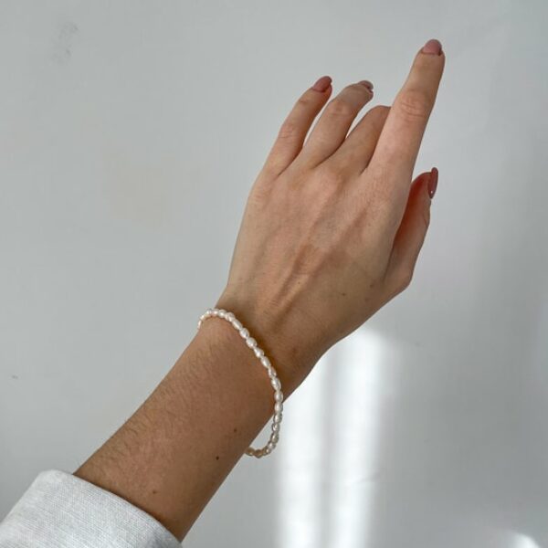 weisse perlenarmband