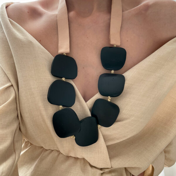 halskette kayu natur