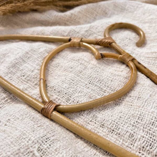 rattan kleiderbuegel herz 4