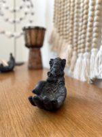 raeucherstaebchenhalter hand buddha grafit 16