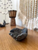 raeucherstaebchenhalter hand buddha grafit 7