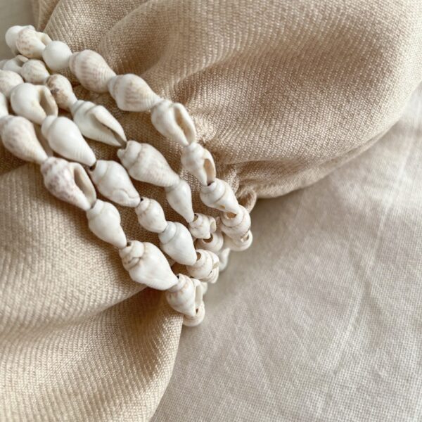 bransoletka z muszelek anda