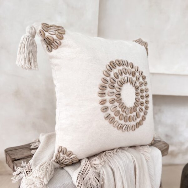 boho kissenbezug mit muscheln rina