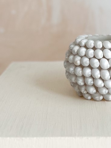 swiecznik ozdobny z muszli boho.jpg