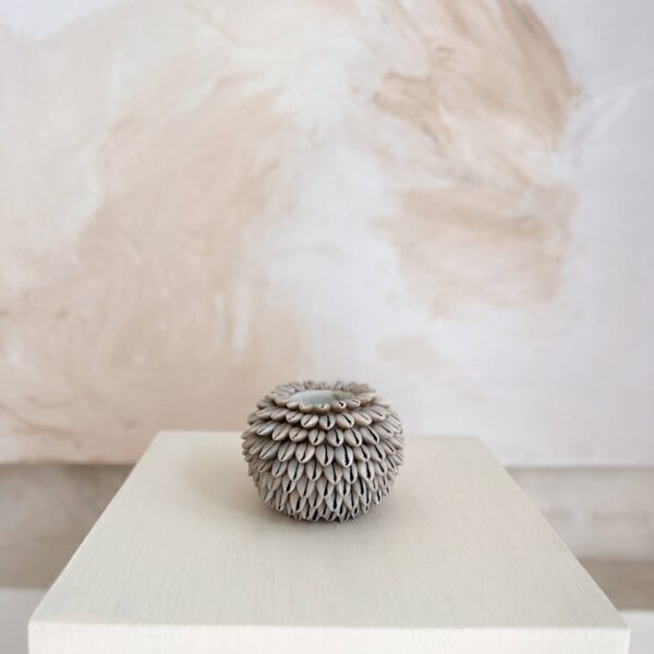 swiecznik dekoracyjny z muszelek 1.jpg