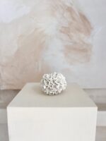 swiecznik ozdobny z muszli bialy.jpg