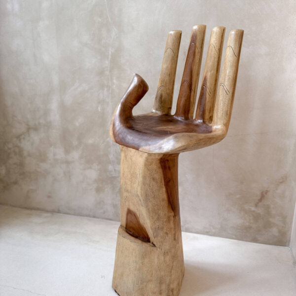 hoker w ksztalcie dloni.jpg