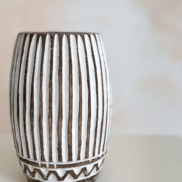 swiecznik drewniany dekoracyjny 2.jpg