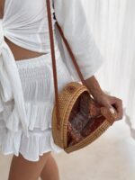 torebka rattanowa pleciona brazowa 1.jpg