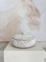 misa rzezbiona biala 3.jpg