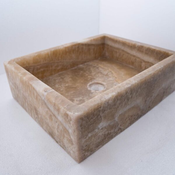 umywalka z kamienia naturalnego 2 scaled 1.jpg