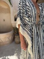 narzutka plazowa boho z fredzlami 2 1.jpg