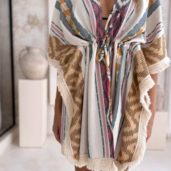 narzutka plazowa z fredzlami boho chic 2.jpg