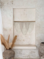 dekoracja scienna z drobnych muszelek.jpg