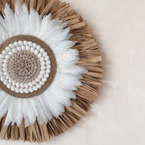 dekoracja scienna z pior okragla 1.jpg